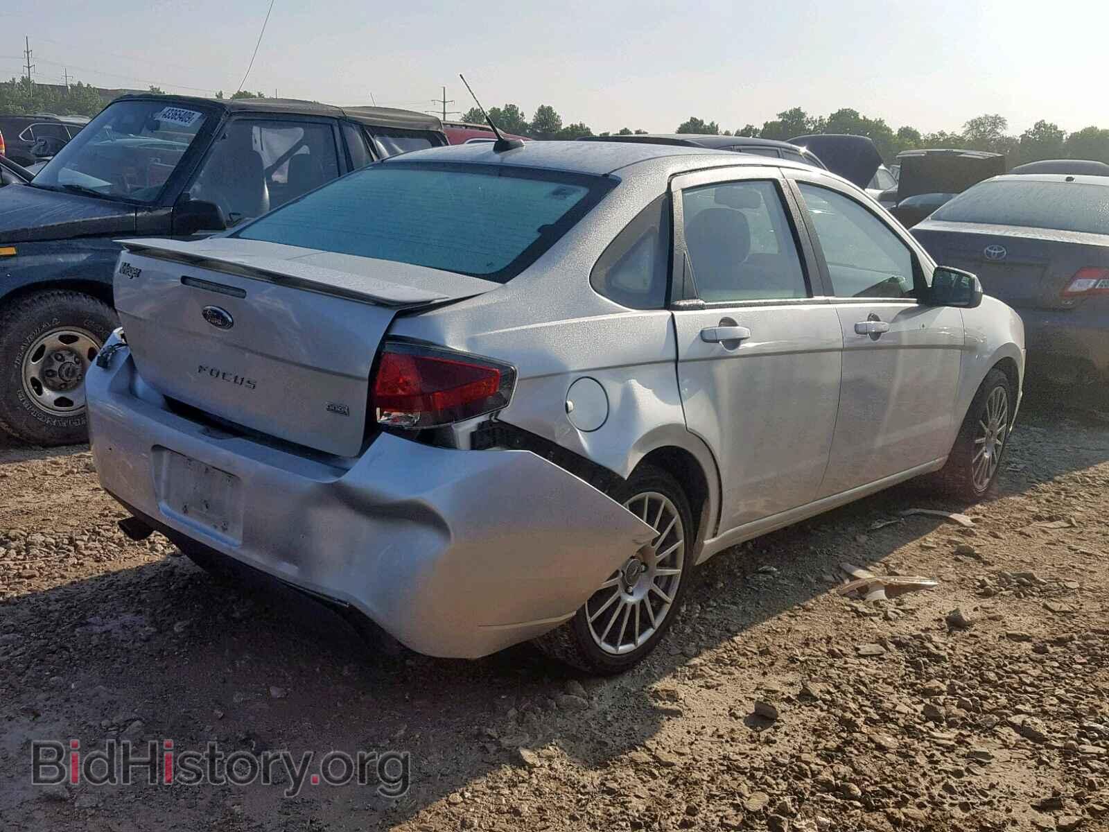2011 FORD FOCUS - VIN: 1FAHP3GN9BW105935 - Фото 4