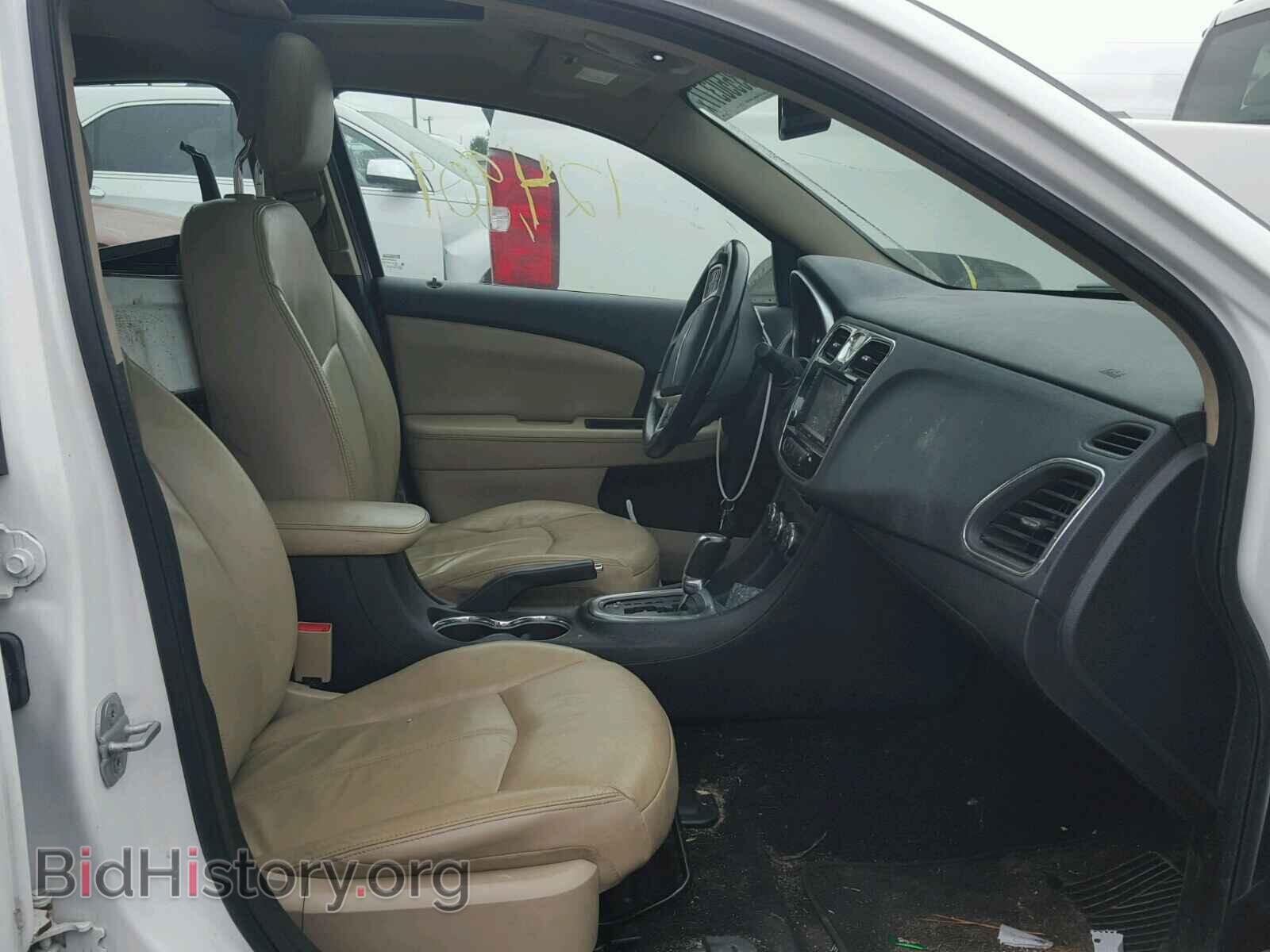 2011 CHRYSLER 200 - VIN: 1C3BC2FG5BN610969 - Фото 5