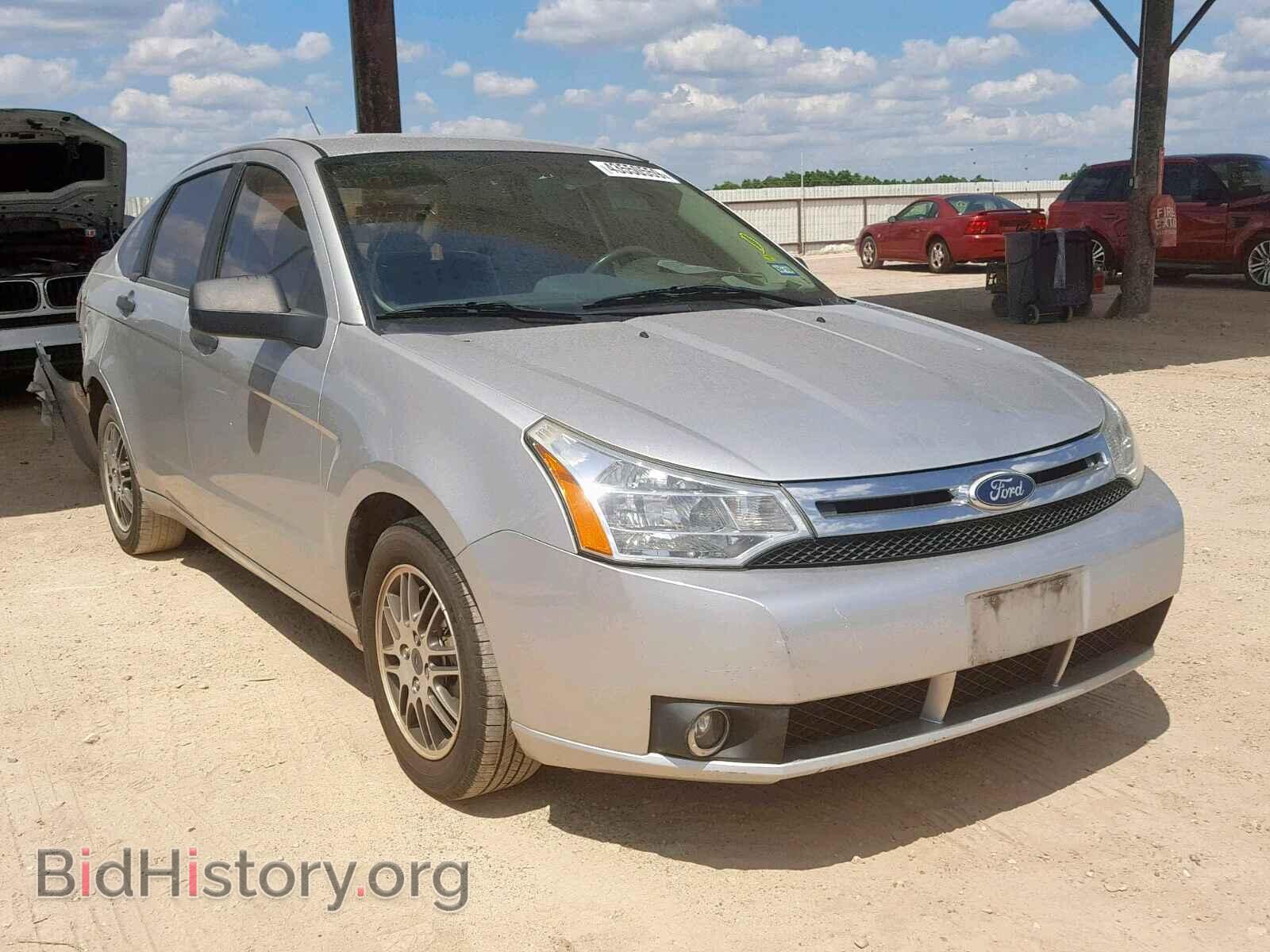 Photo 1FAHP3FN1BW165144 - FORD FOCUS SE 2011