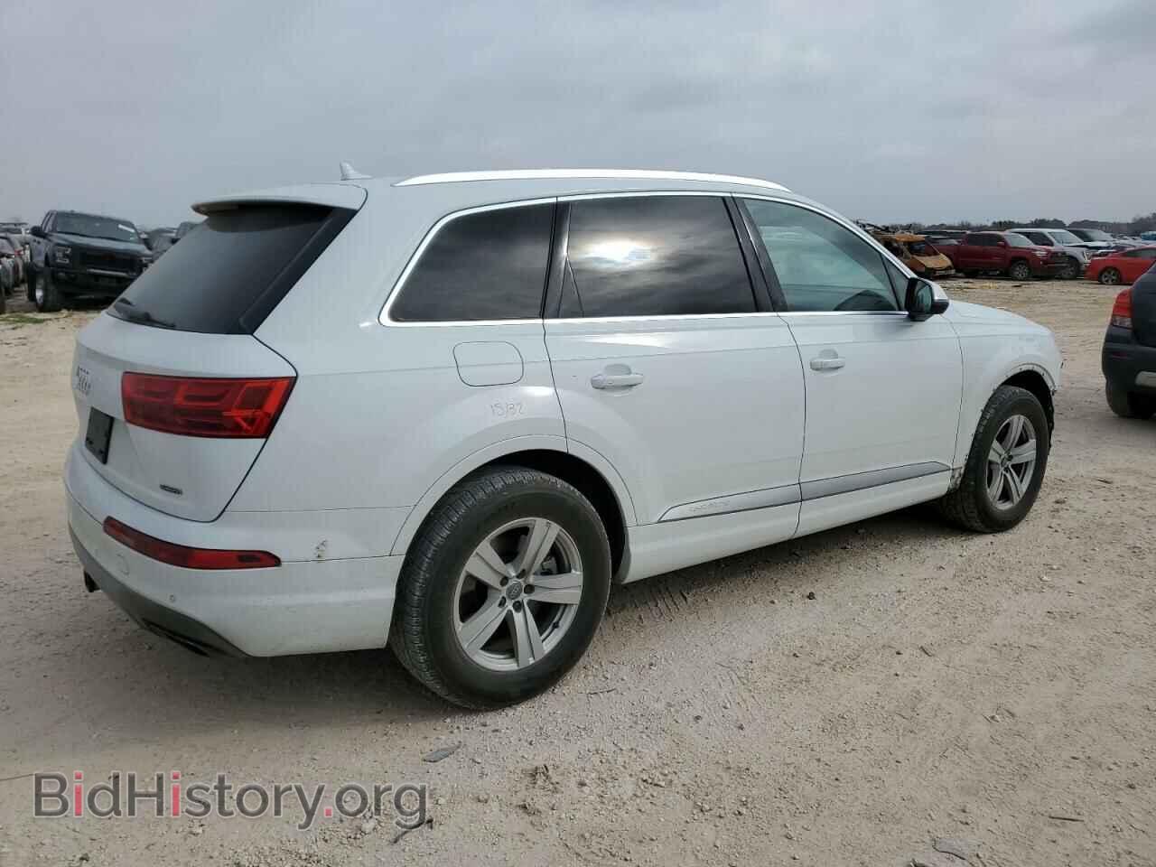 2018 AUDI Q7 - VIN: WA1LHAF7XJD001077 - Фото 3