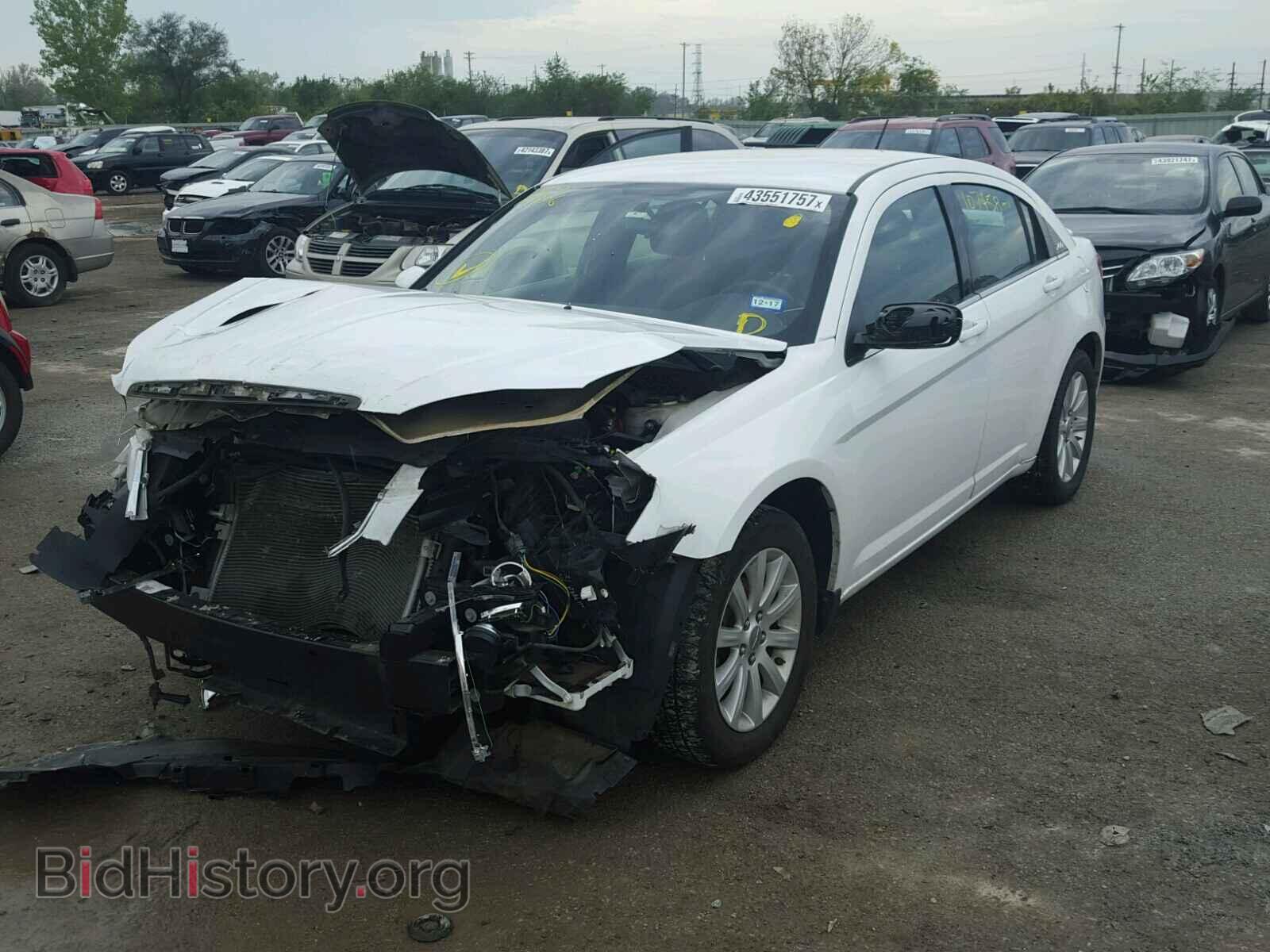 2012 CHRYSLER 200 - VIN: 1C3CCBBB1CN119606 - Фото 2
