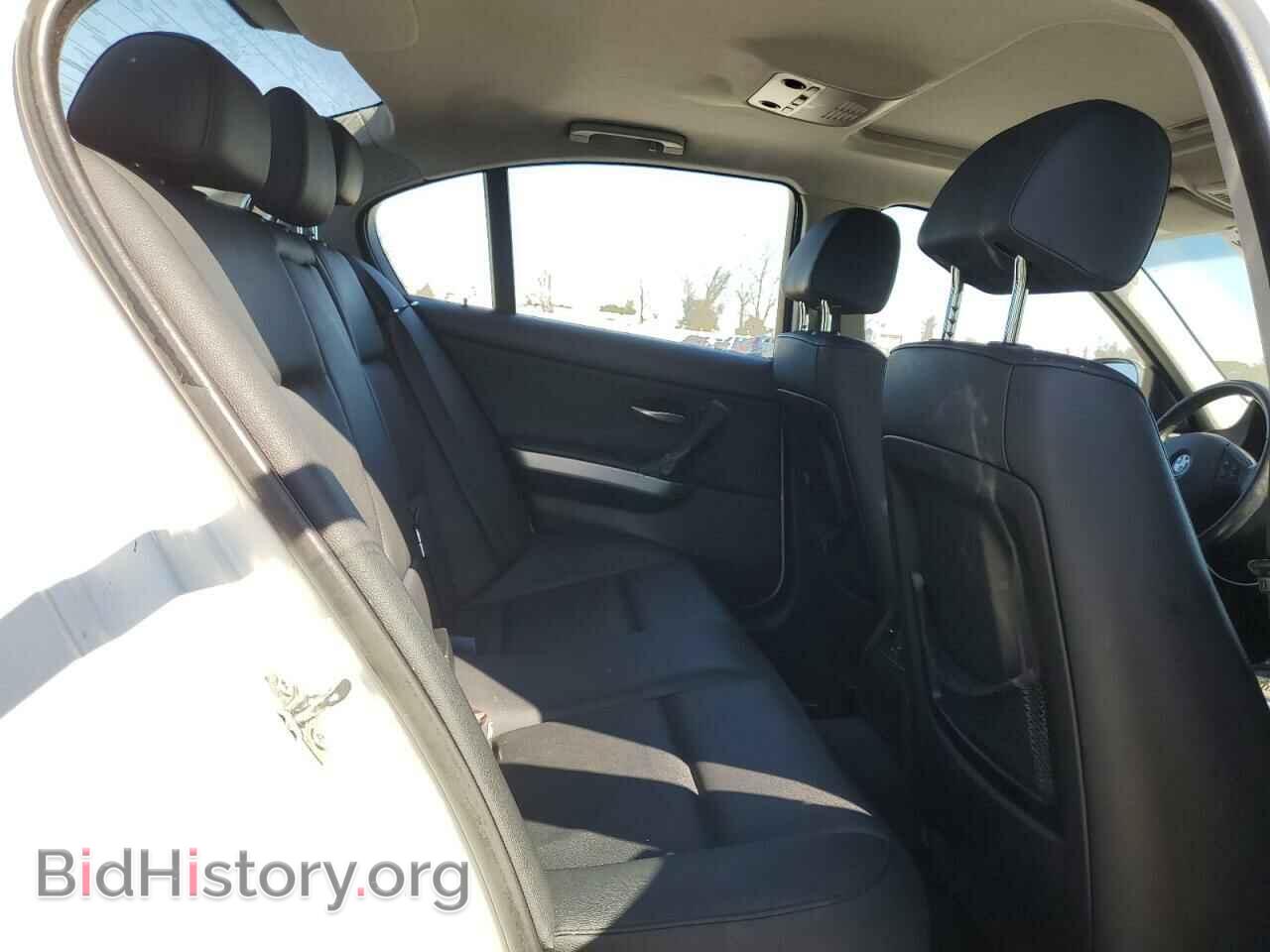 2009 BMW 3 SERIES - VIN: WBAPH73559A175291 - Фото 10