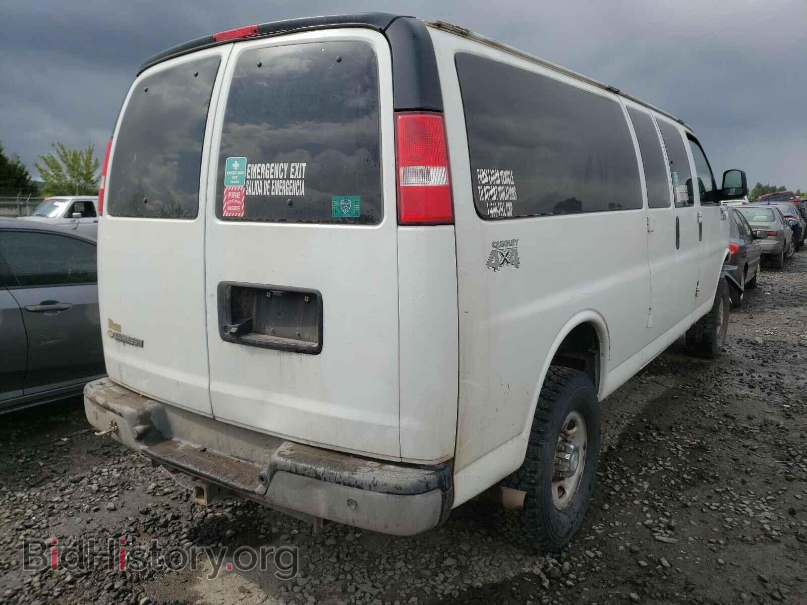 2017 CHEVROLET EXPRESS - VIN: 1GAZGPFG8H1347493 - Фото 4