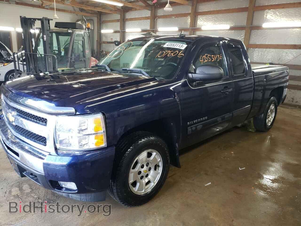 Photo 1GCRCSE08BZ107606 - CHEVROLET SILVERADO 2011