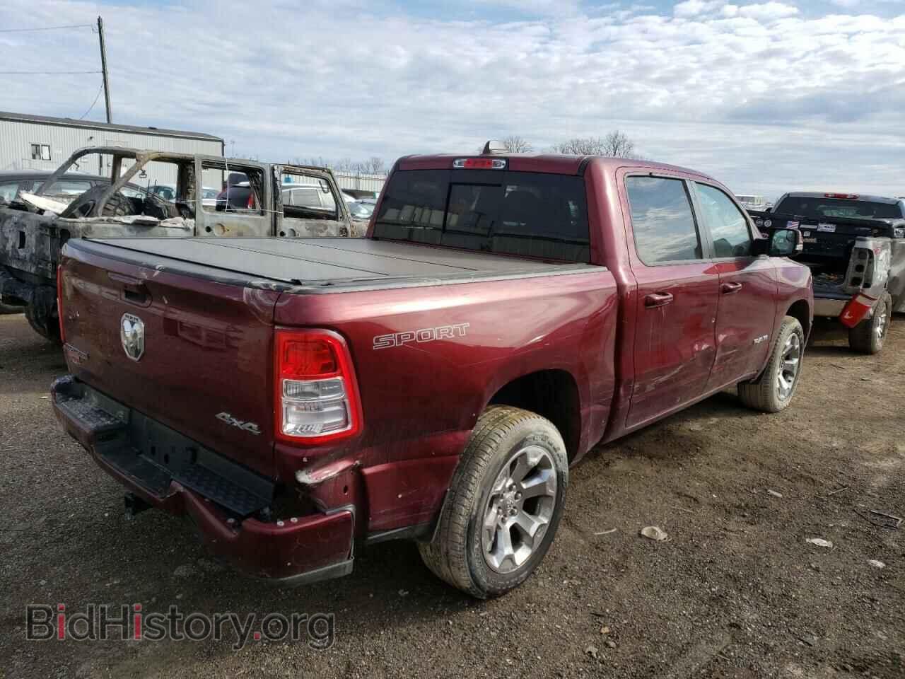 2021 RAM 1500 - VIN: 1C6SRFFT1MN782697 - Фото 3