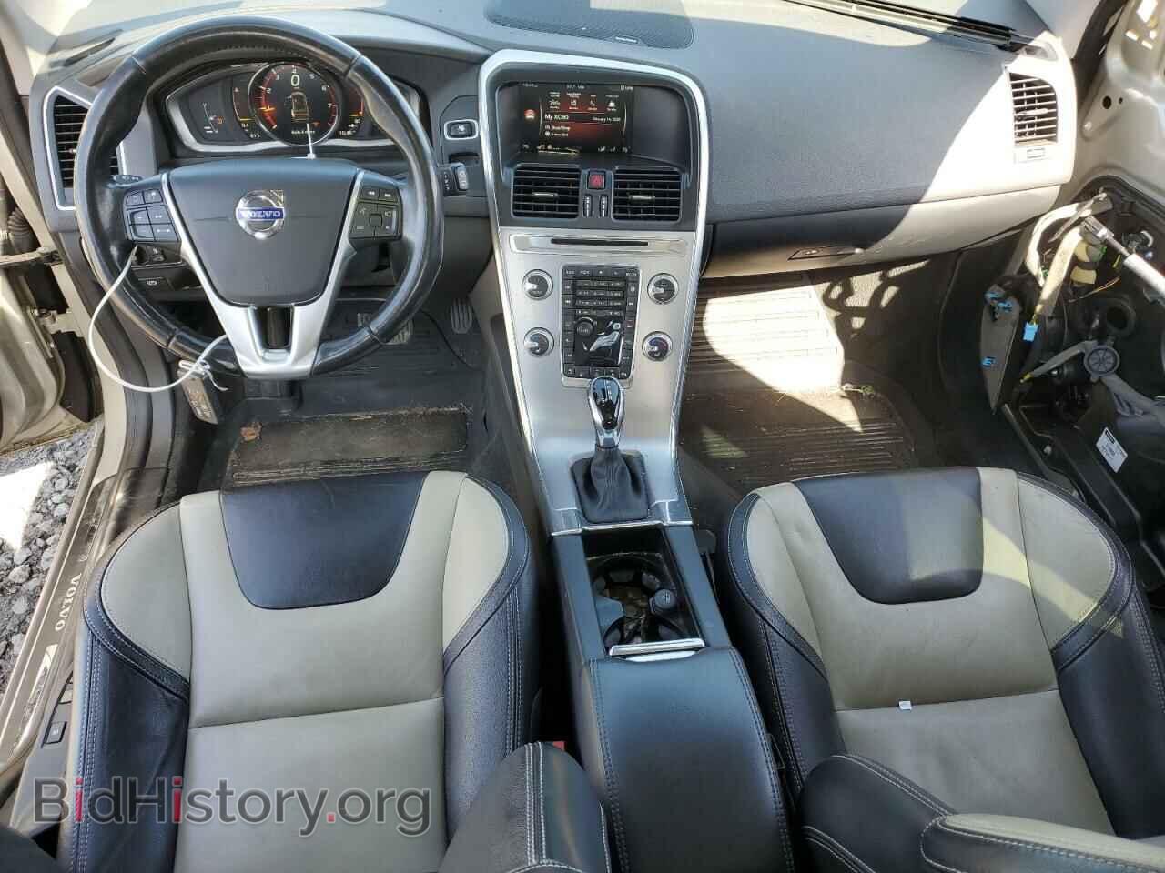 2017 VOLVO XC60 - VIN: YV440MDR7H2075437 - Фото 8