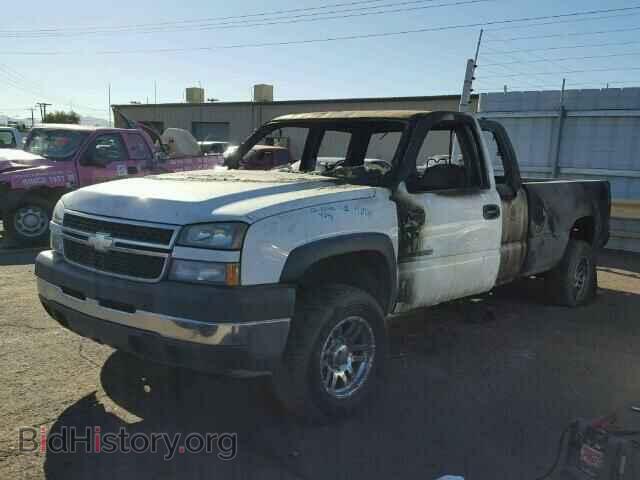 2006 CHEVROLET SILVERADO - VIN: 1GCHC29U36E208641 - Фото 2