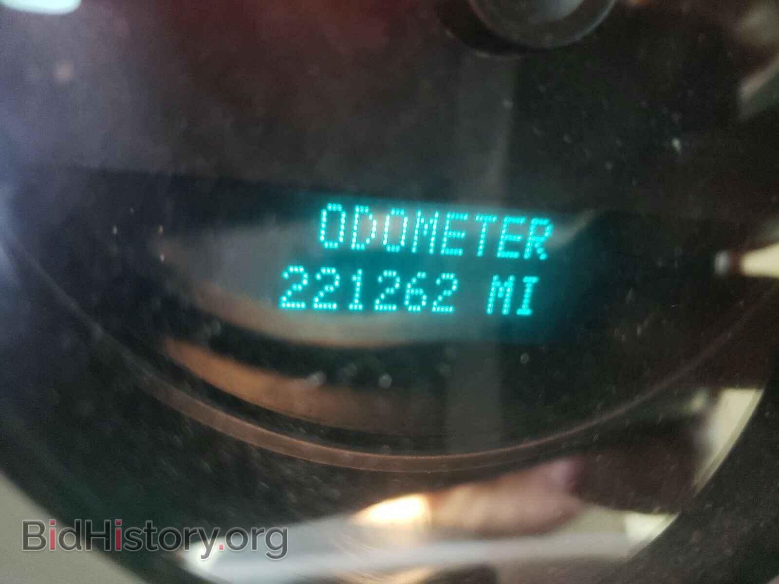 2008 GMC SIERRA - VIN: 1GTHC29648E170860 - Photo 8