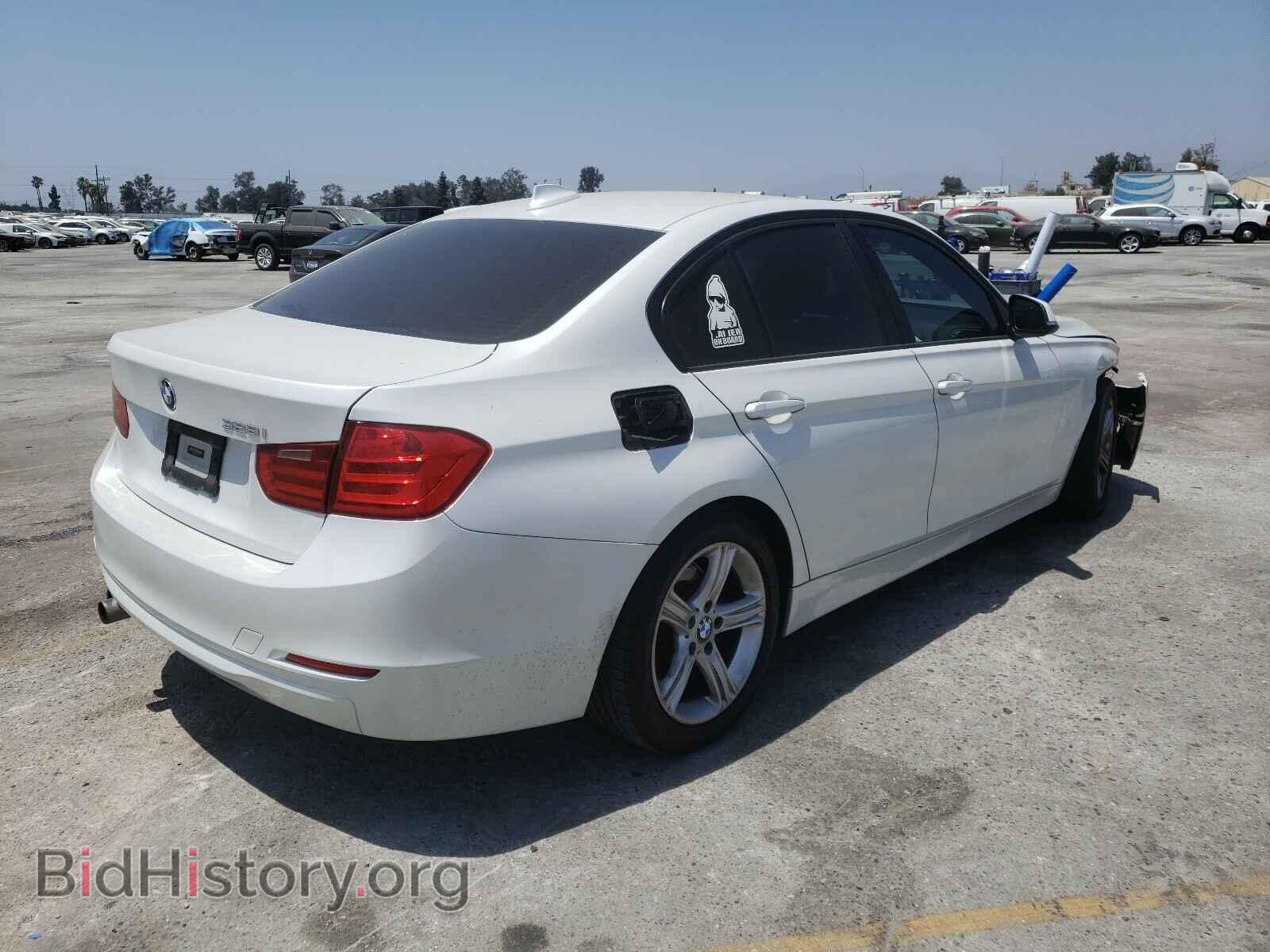 2013 BMW 3 SERIES - VIN: WBA3C1C55DF444749 - Фото 4