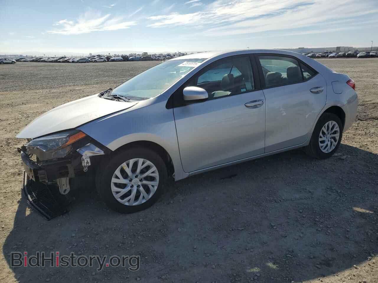 Photo 5YFBURHE9JP797910 - TOYOTA COROLLA 2018