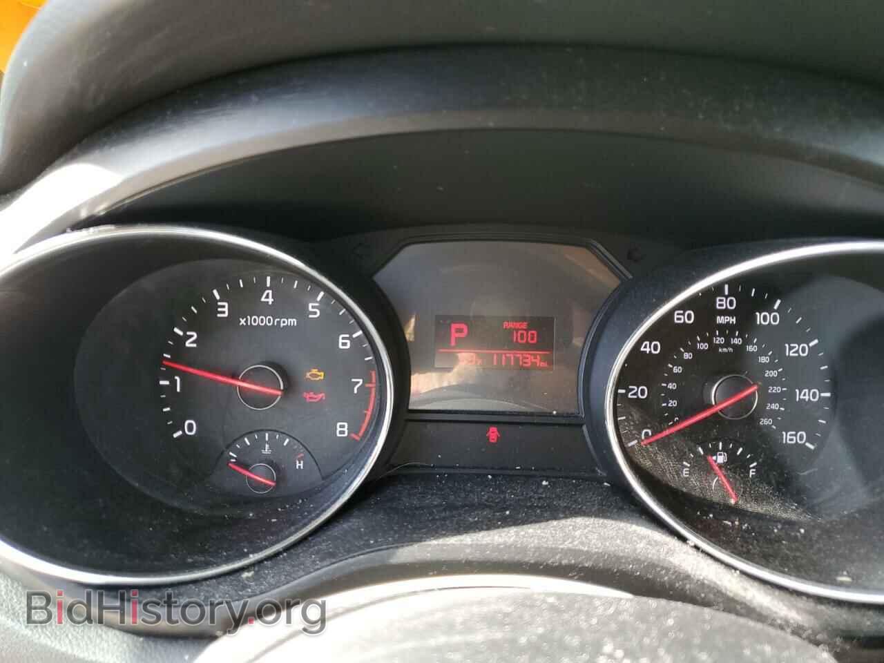 2016 KIA All Models - VIN: KNDMB5C11G6098198 - Фото 9