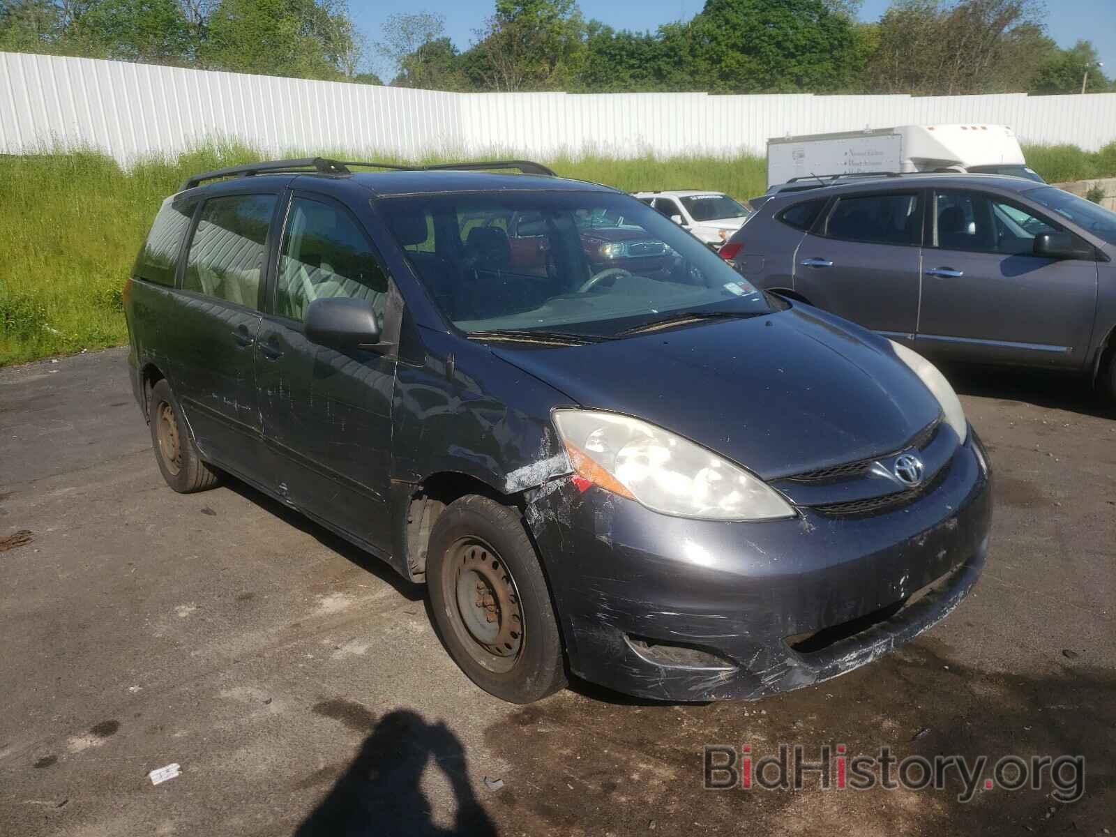 Фотография 5TDKK4CC4AS313079 - TOYOTA SIENNA 2010