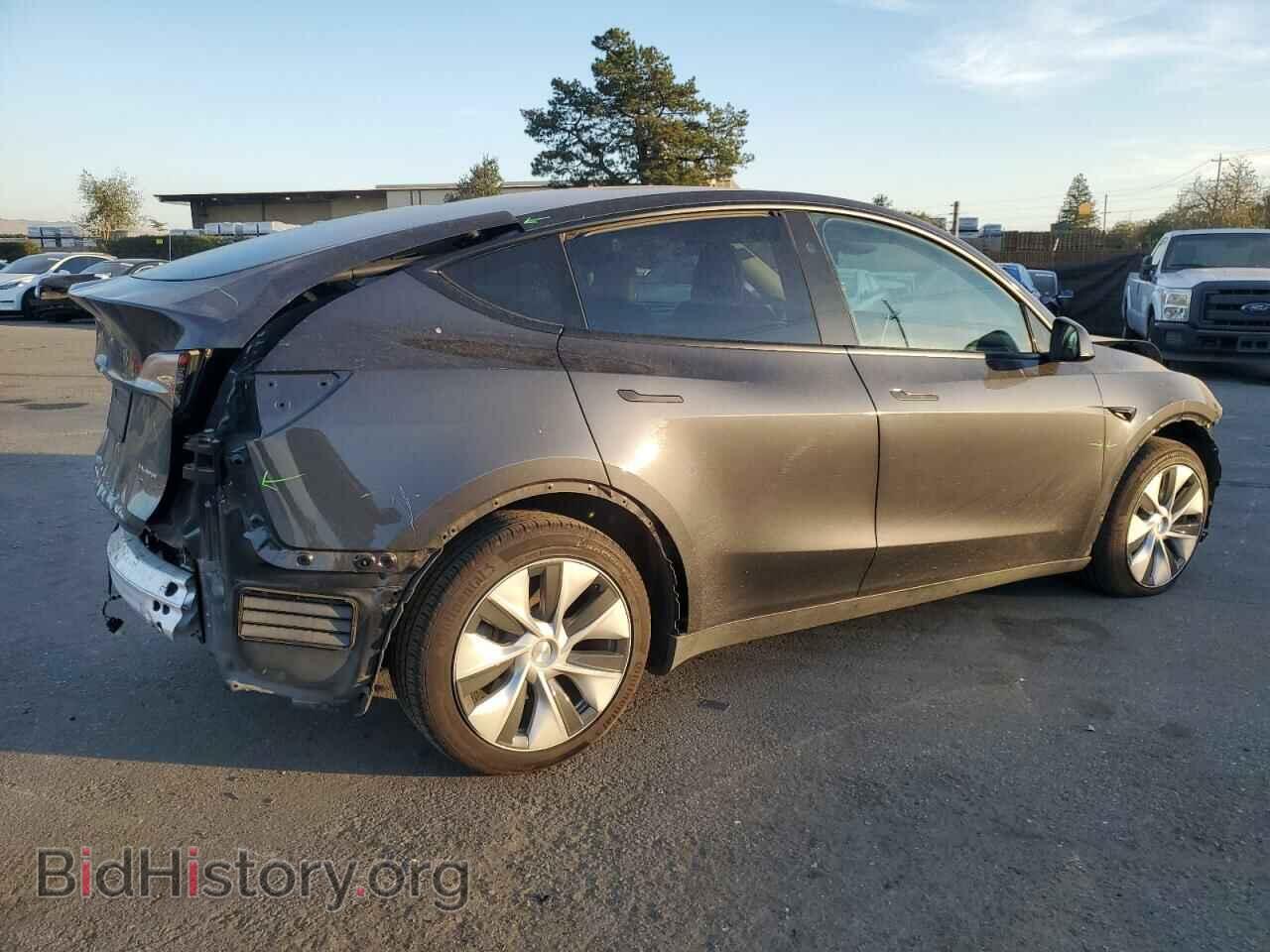 2024 TESLA MODEL Y - VIN: 7SAYGDEE6RF013752 - Photo 3