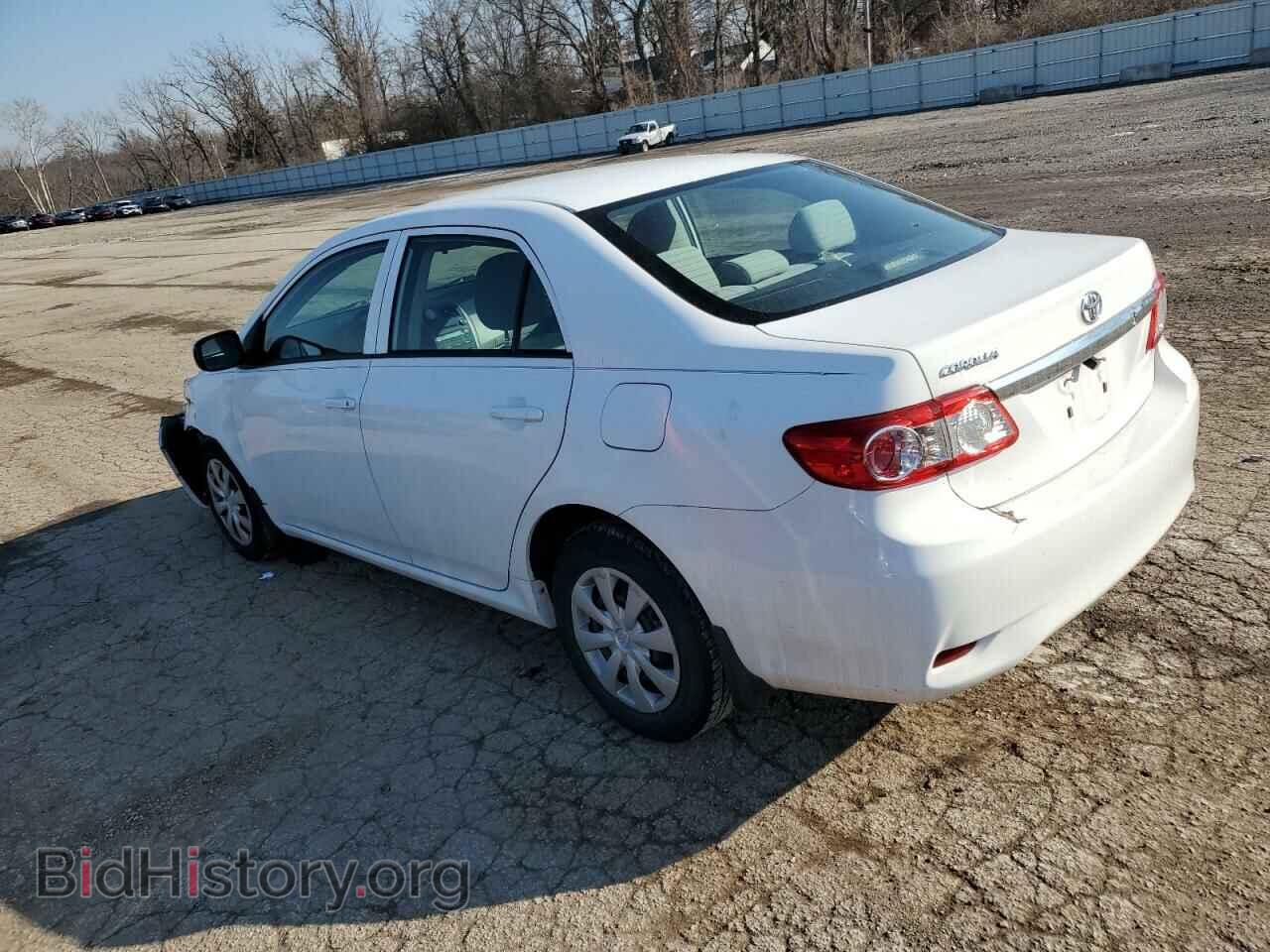 2011 TOYOTA COROLLA - VIN: 2T1BU4EE3BC590857 - Фото 2