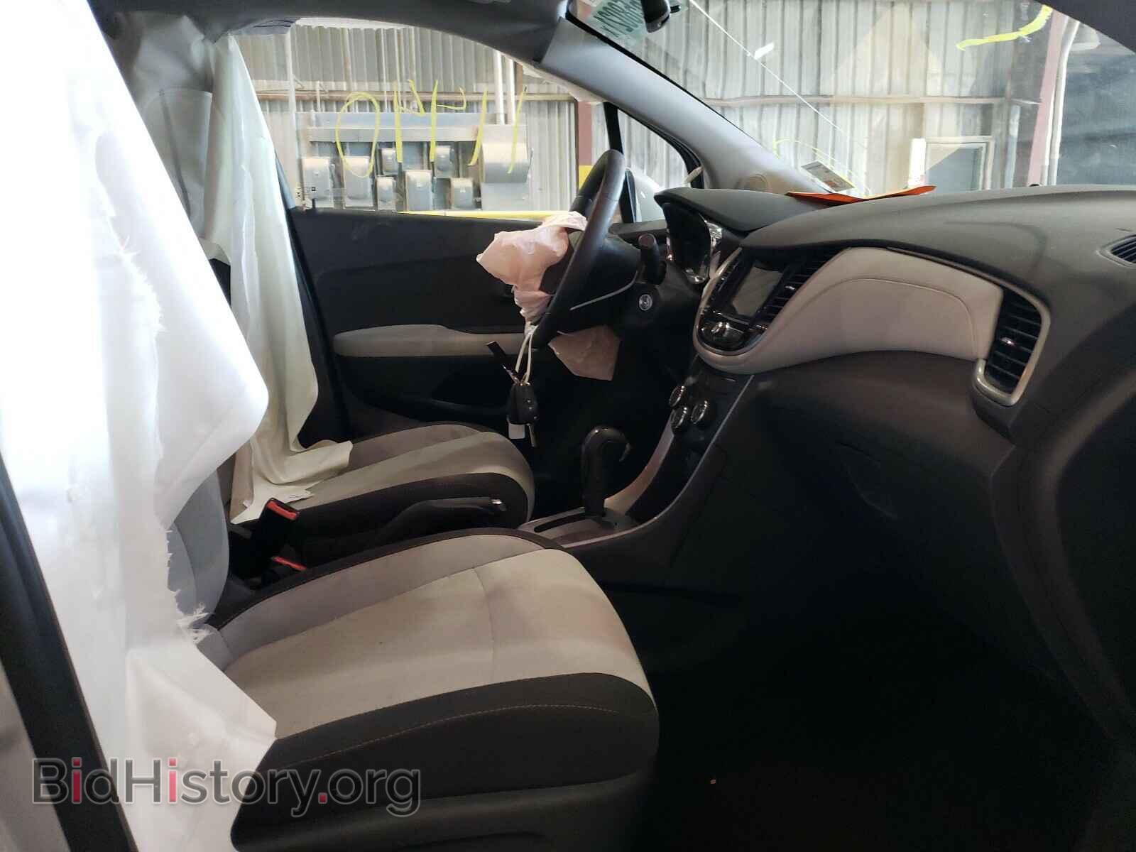 2019 CHEVROLET TRAX - VIN: 3GNCJNSB0KL389175 - Фото 5