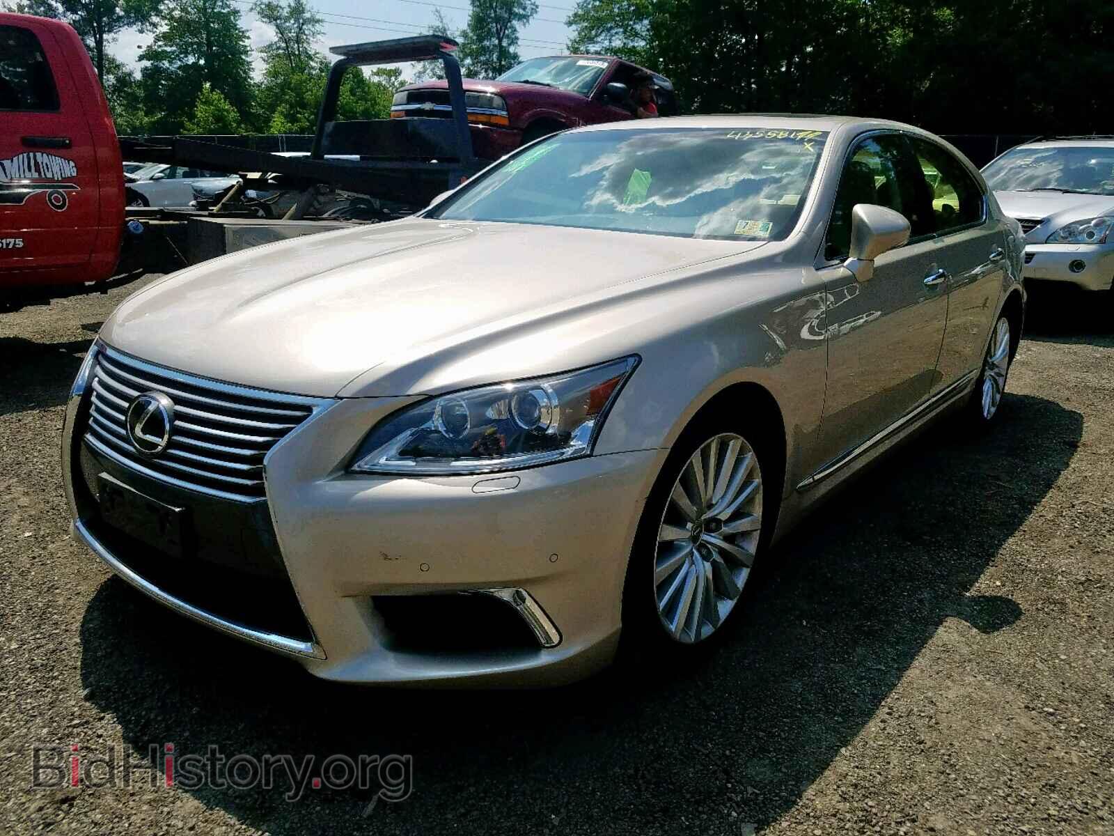 2017 LEXUS LS460 - VIN: JTHCL5EF5H5028890 - Photo 2