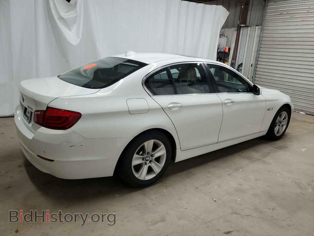 2011 BMW 5 SERIES - VIN: WBAFR1C59BC746605 - Фото 3