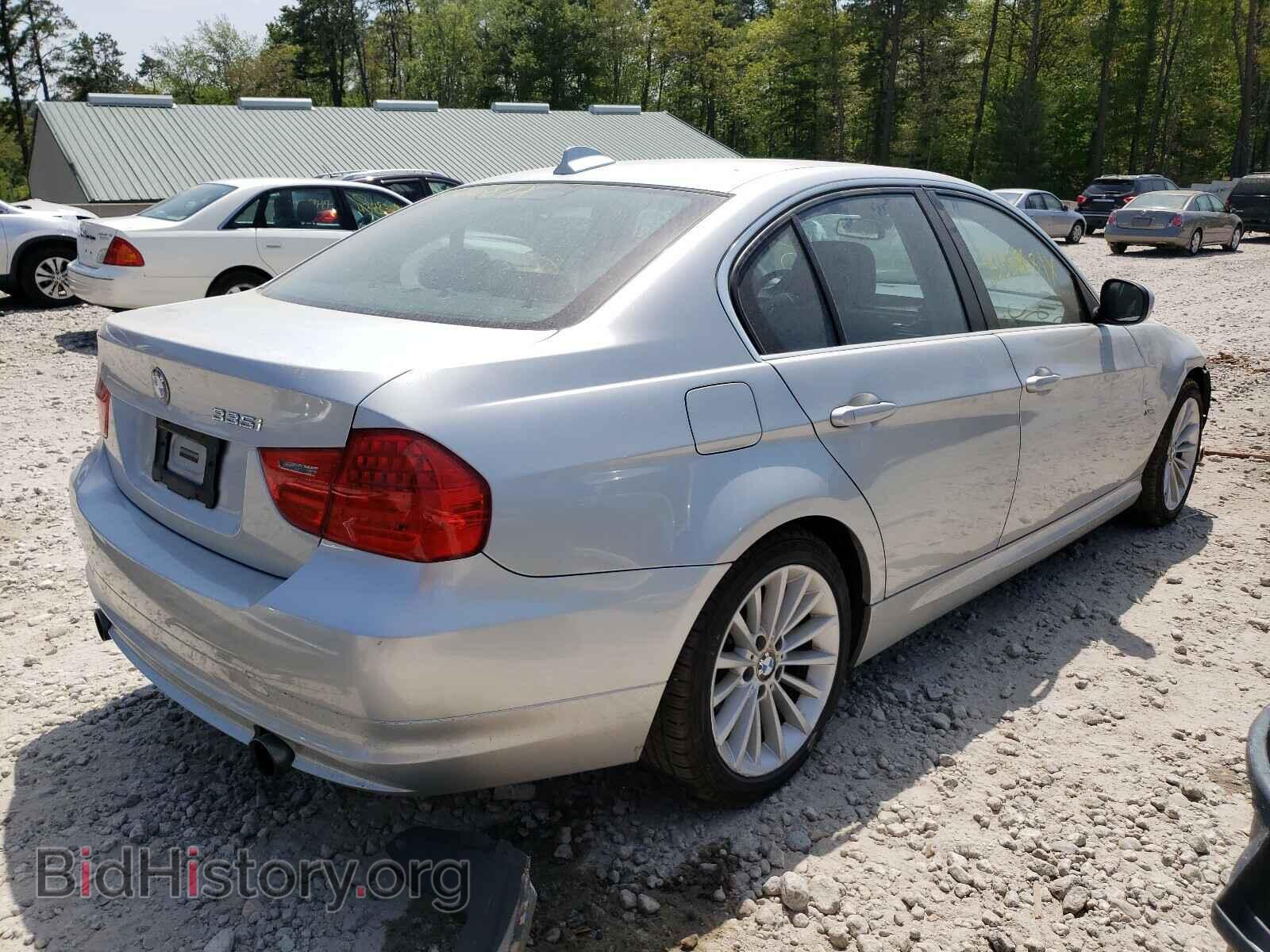 2009 BMW 3 SERIES - VIN: WBAPL33579A404870 - Фото 4