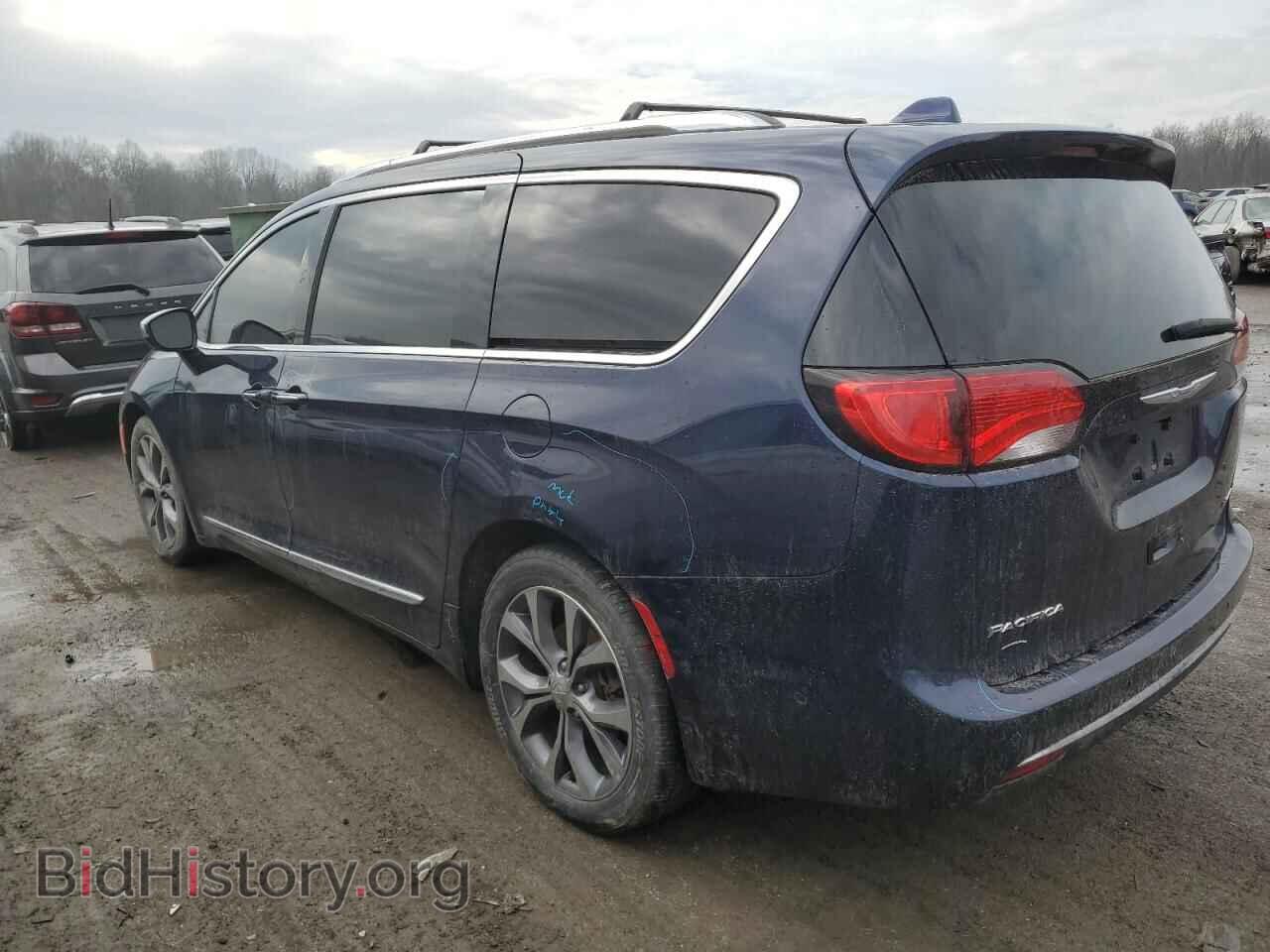 2017 CHRYSLER PACIFICA - VIN: 2C4RC1GG9HR648333 - Фото 2