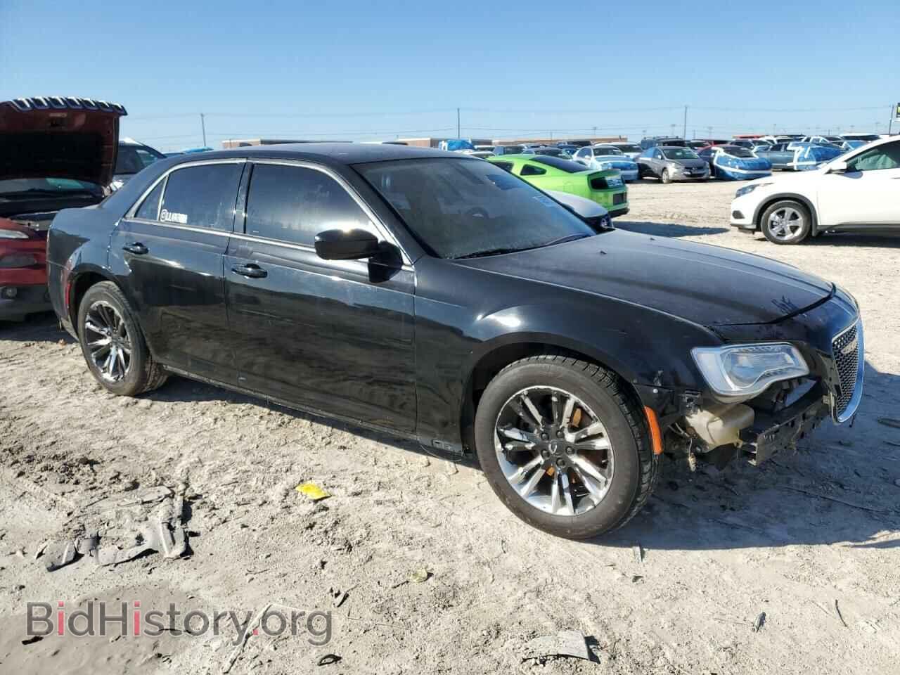 2017 CHRYSLER 300 - VIN: 2C3CCAAG8HH593852 - Фото 4