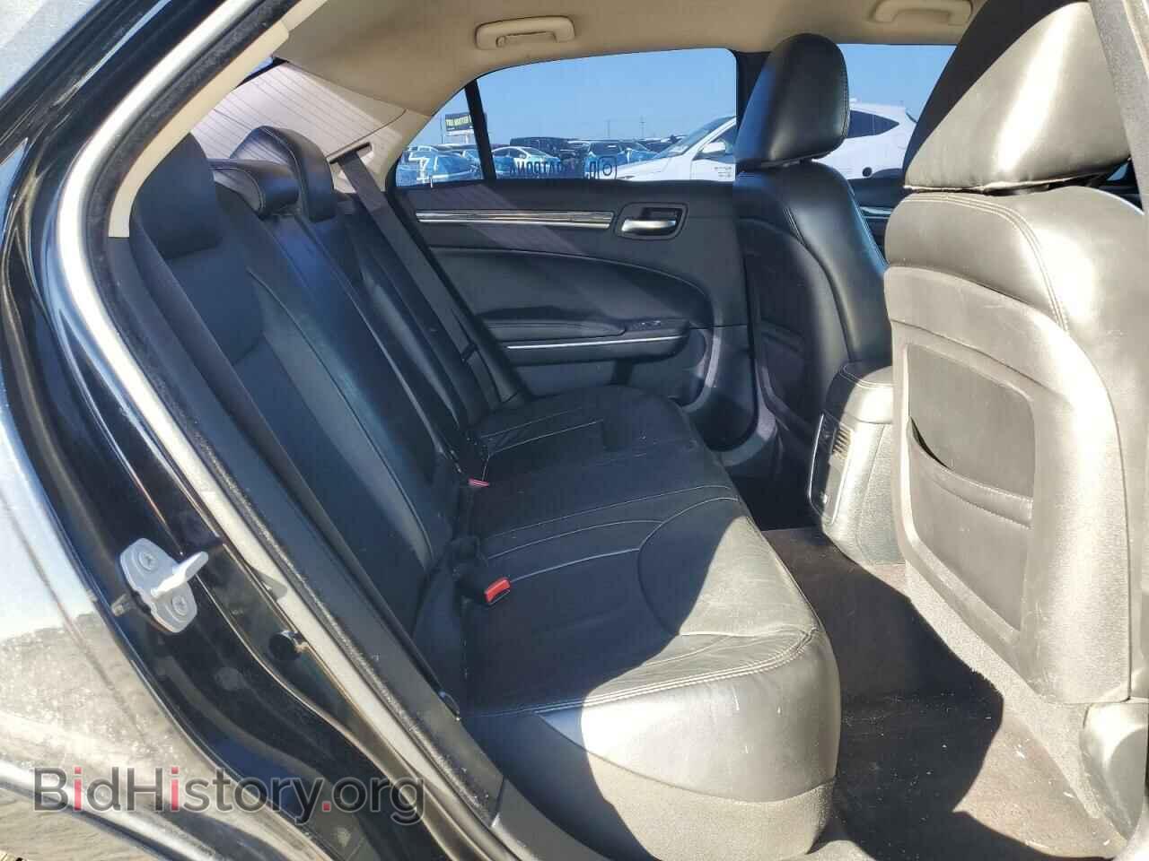2017 CHRYSLER 300 - VIN: 2C3CCAAG8HH593852 - Фото 10