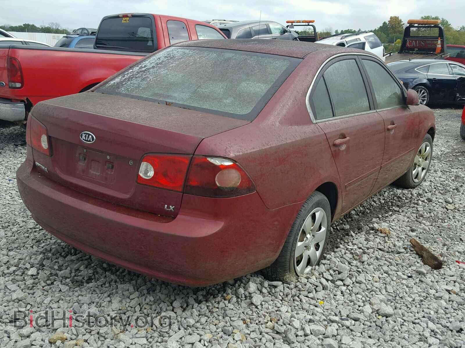 2007 KIA OPTIMA - VIN: KNAGE123975123979 - Фото 4