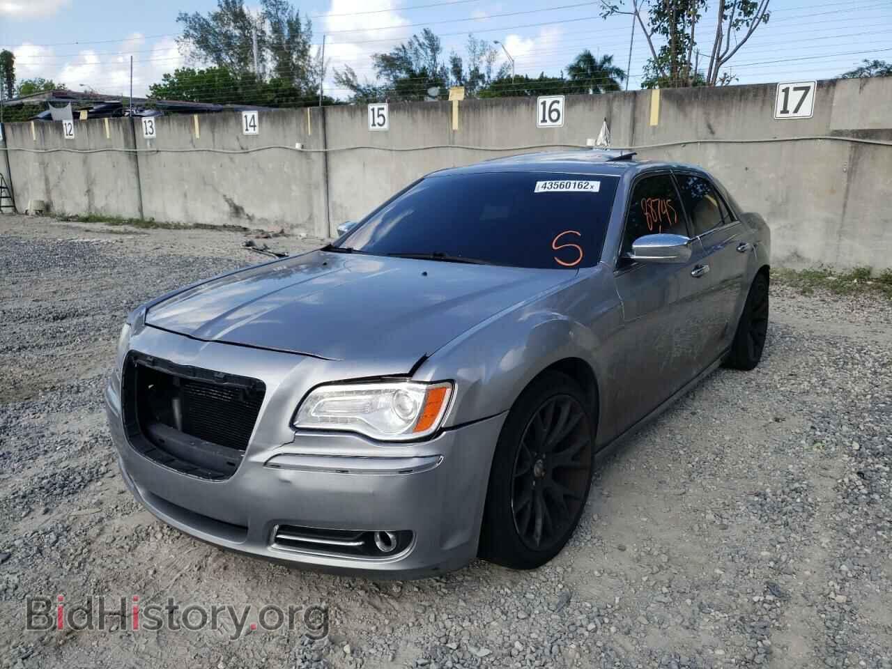 2013 CHRYSLER 300 - VIN: 2C3CCAET9DH680399 - Фото 2