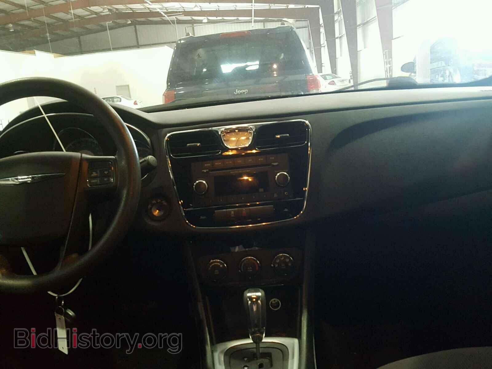 2013 CHRYSLER 200 - VIN: 1C3CCBAB4DN640354 - Фото 9
