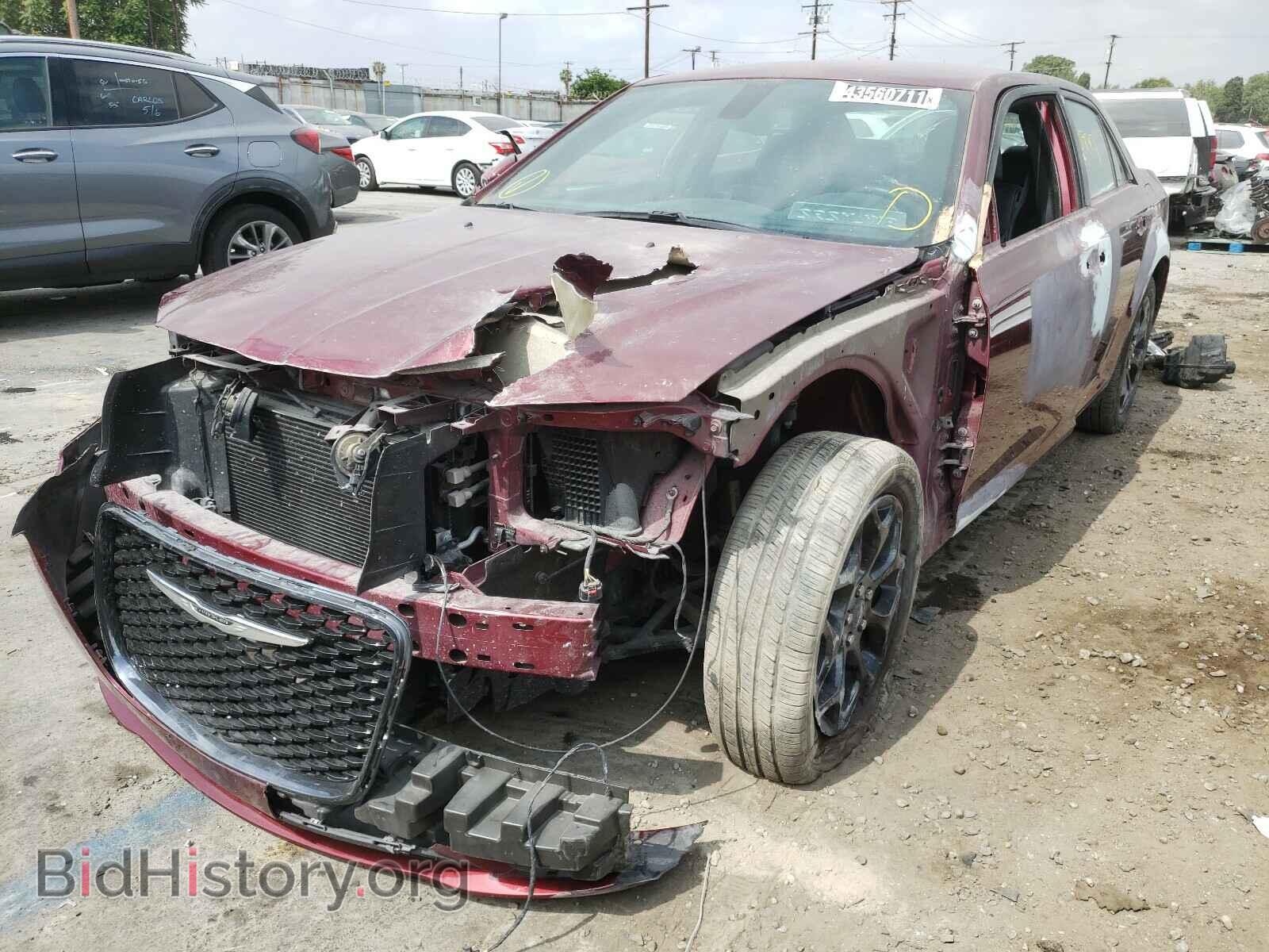 2019 CHRYSLER 300 - VIN: 2C3CCAGG8KH648797 - Фото 2
