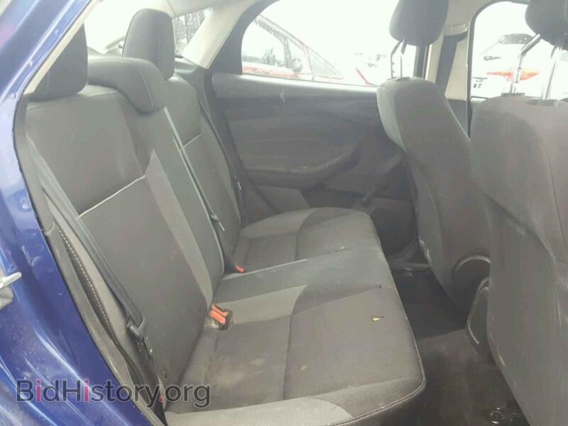 2012 Ford FOCUS (VIN 1FAHP3E21CL271278) — фото 6 из 10