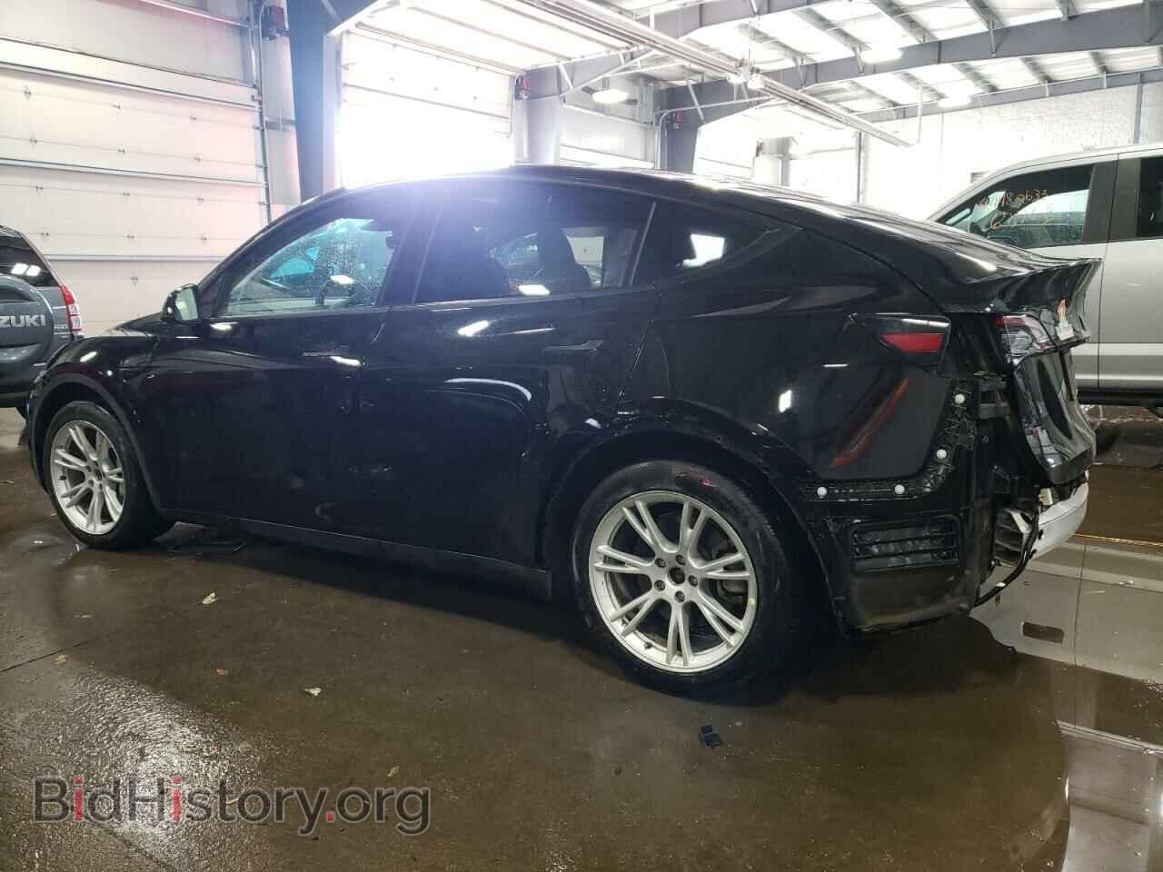 2021 TESLA MODEL Y - VIN: 5YJYGAEE2MF211474 - Фото 2