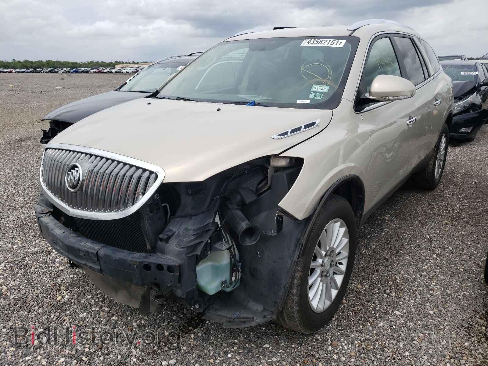 2012 BUICK ENCLAVE - VIN: 5GAKRAED9CJ266391 - Photo 2