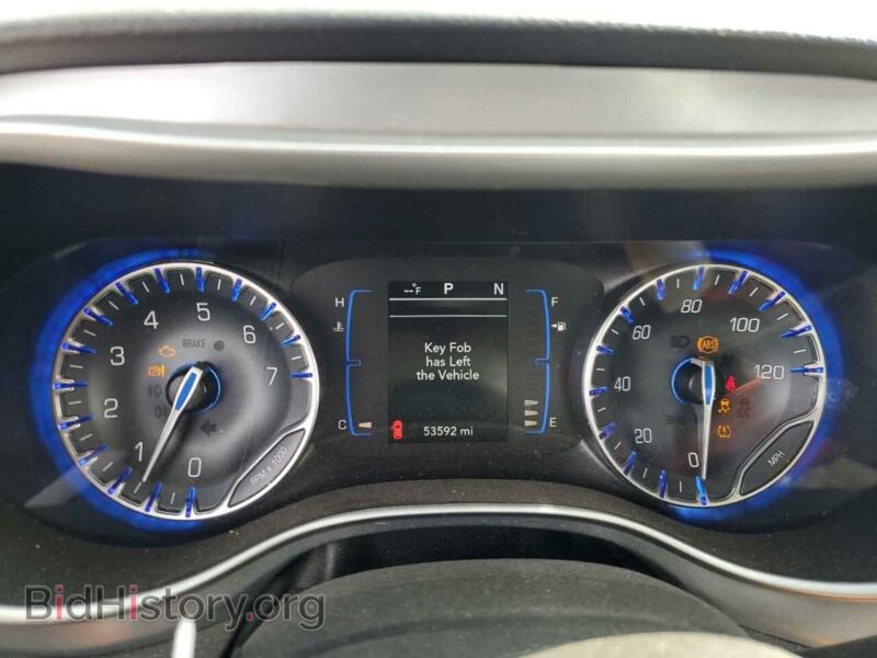 2020 Chrysler PACIFICA (VIN 2C4RC1BG2LR113330) — photo 9 of 13