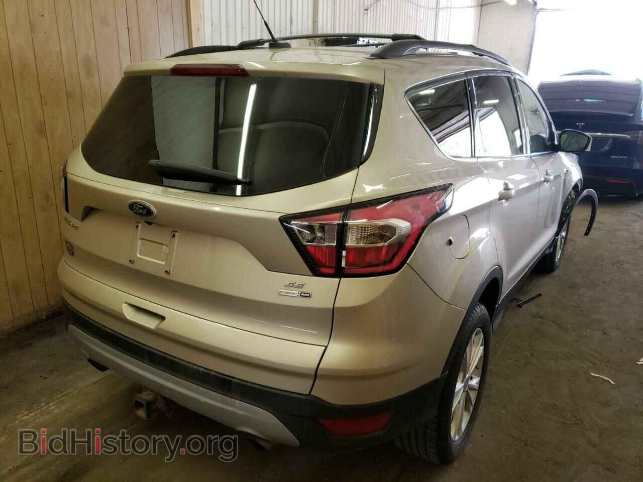 2017 FORD ESCAPE - VIN: 1FMCU9G95HUC66673 - Фото 4