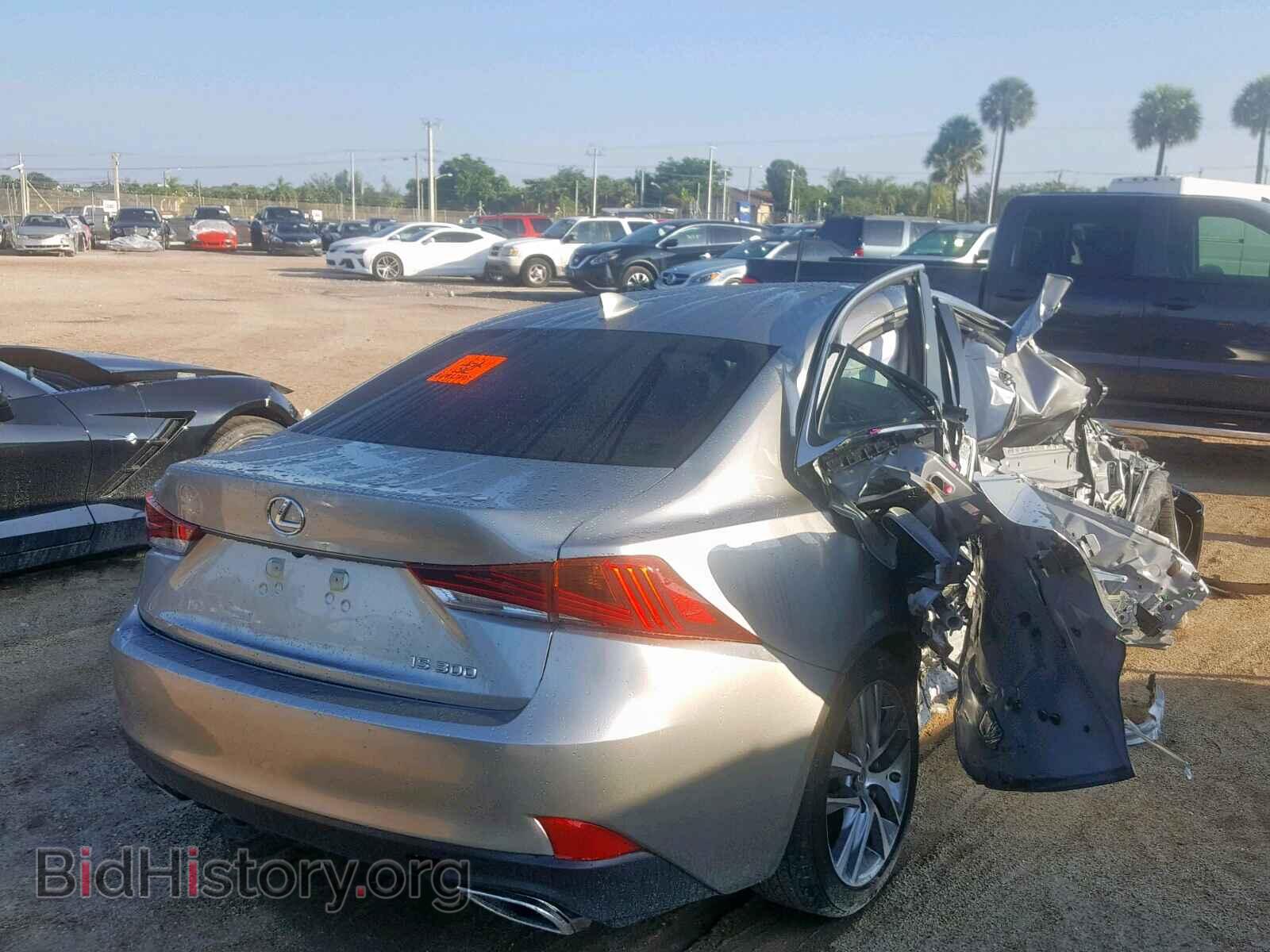 2019 LEXUS IS - VIN: JTHBA1D21K5093543 - Фото 4