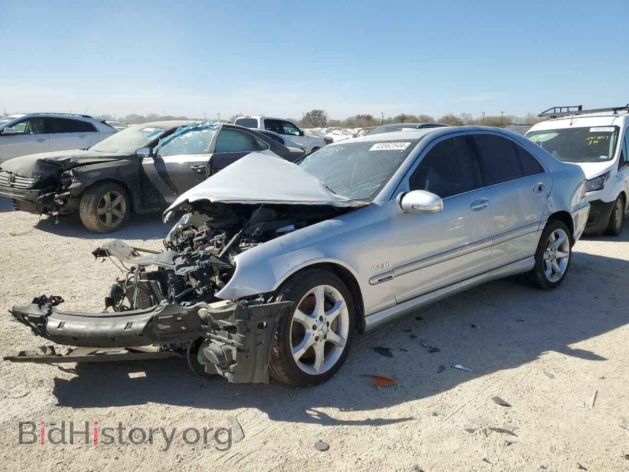 Photo WDBRF52H47E025193 - MERCEDES-BENZ C-CLASS 2007