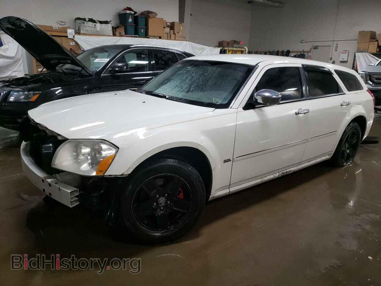 Photo 2D4FV47VX6H392352 - DODGE MAGNUM 2006