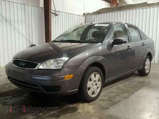2007 FORD FOCUS - VIN: 1FAFP34N97W340497 - Фото 2