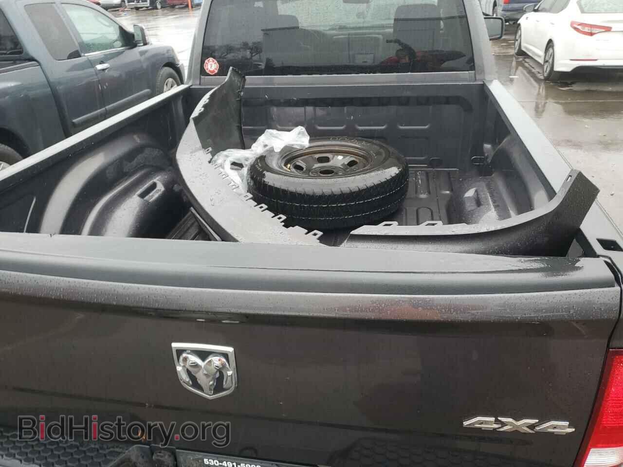 2018 RAM 1500 - VIN: 1C6RR7FG5JS345189 - Фото 12