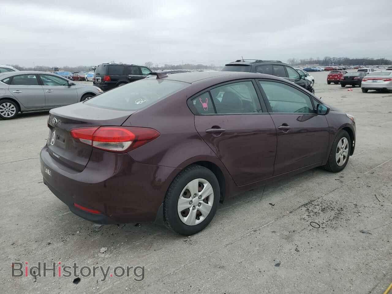 2017 KIA FORTE - VIN: 3KPFK4A79HE055962 - Фото 3
