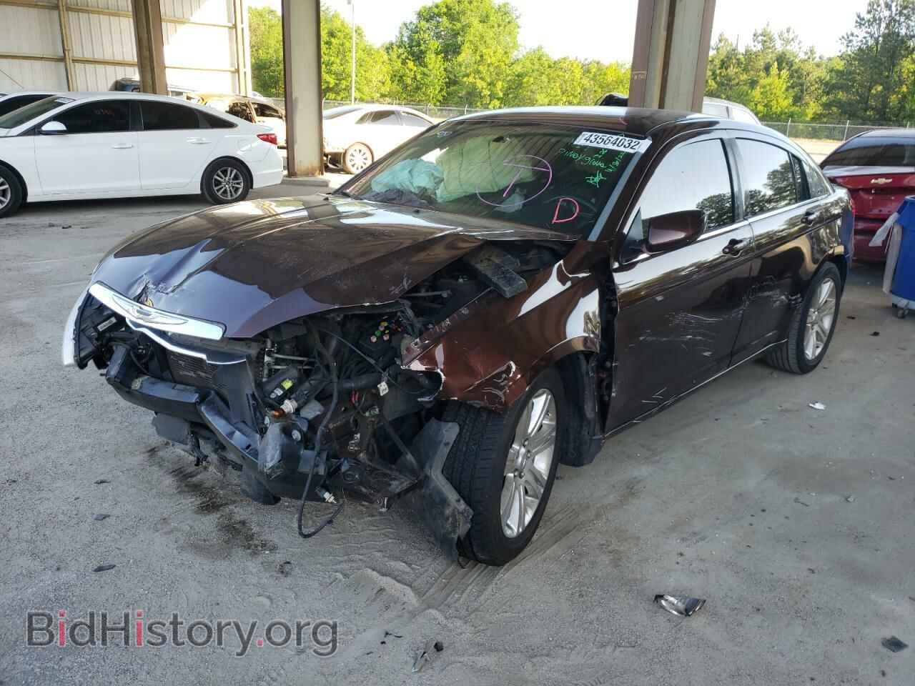 2012 CHRYSLER 200 - VIN: 1C3CCBBG9CN169469 - Фото 2