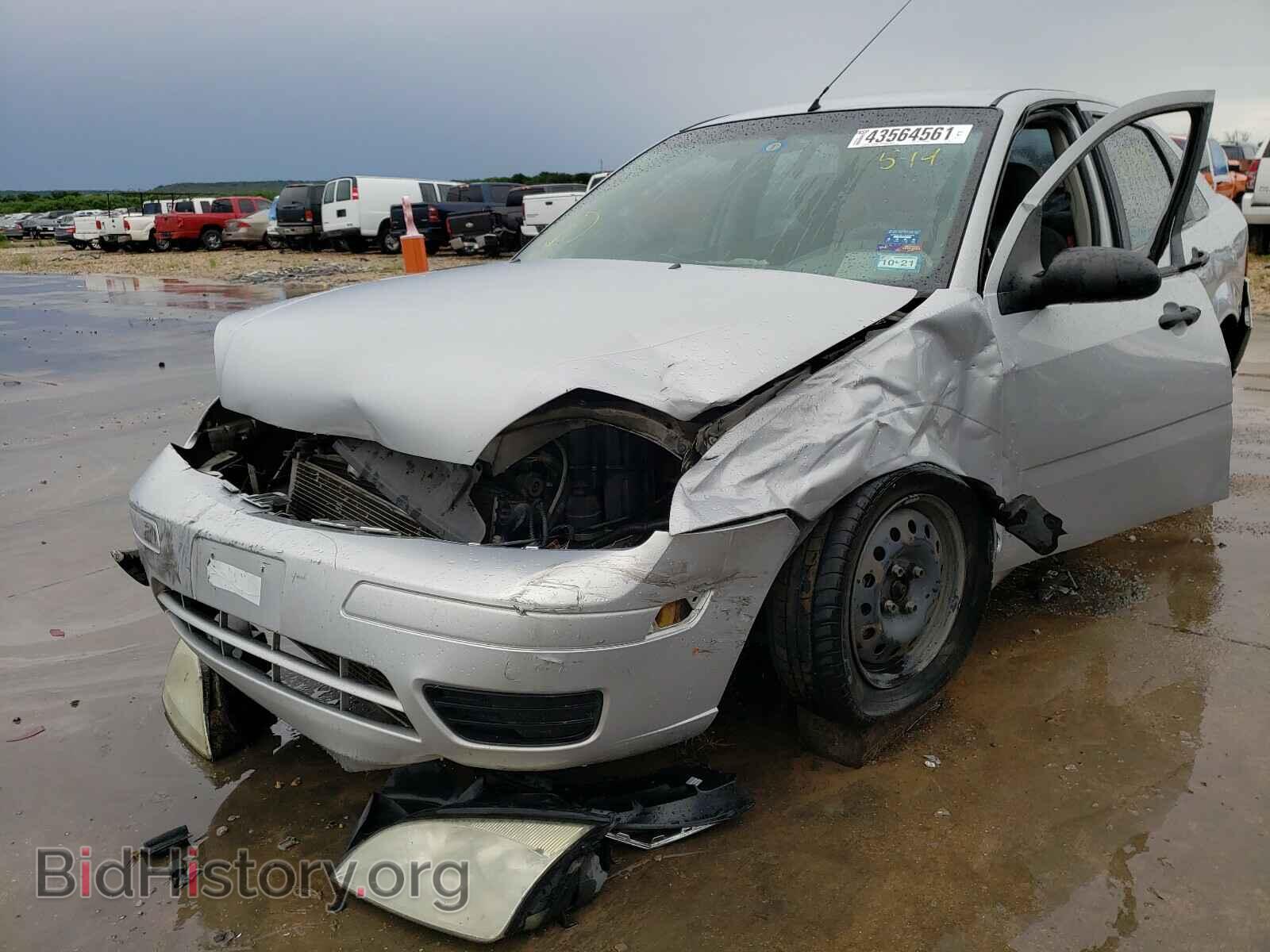 2007 FORD FOCUS - VIN: 1FAFP34N17W352577 - Фото 2