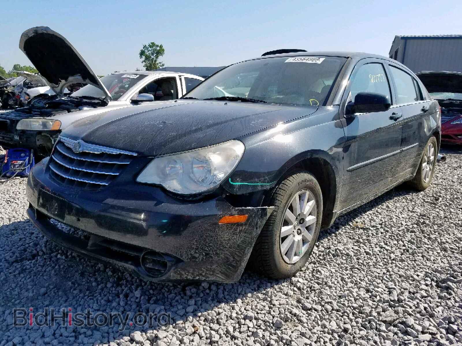 2010 CHRYSLER SEBRING - VIN: 1C3CC4FB6AN192635 - Фото 2