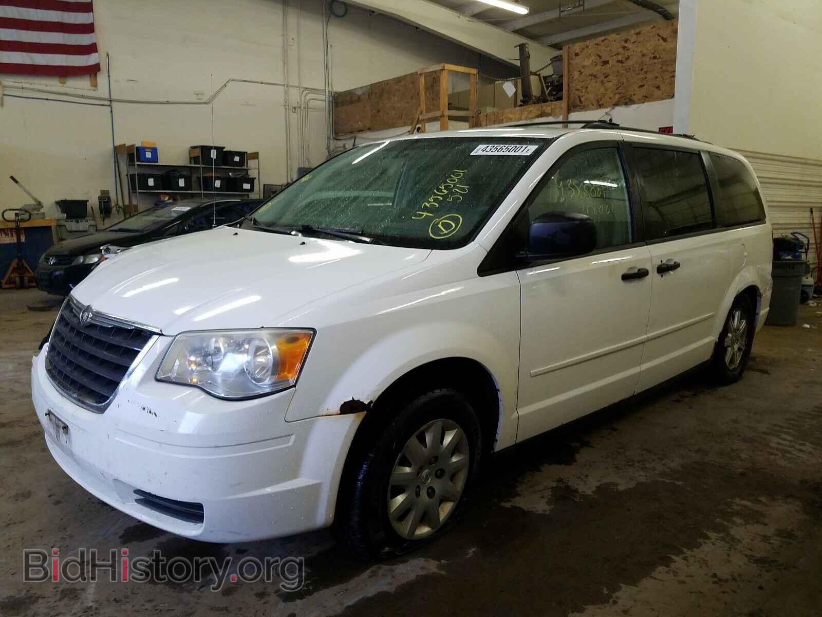 2008 CHRYSLER MINIVAN - VIN: 2A8HR44H68R656309 - Фото 2