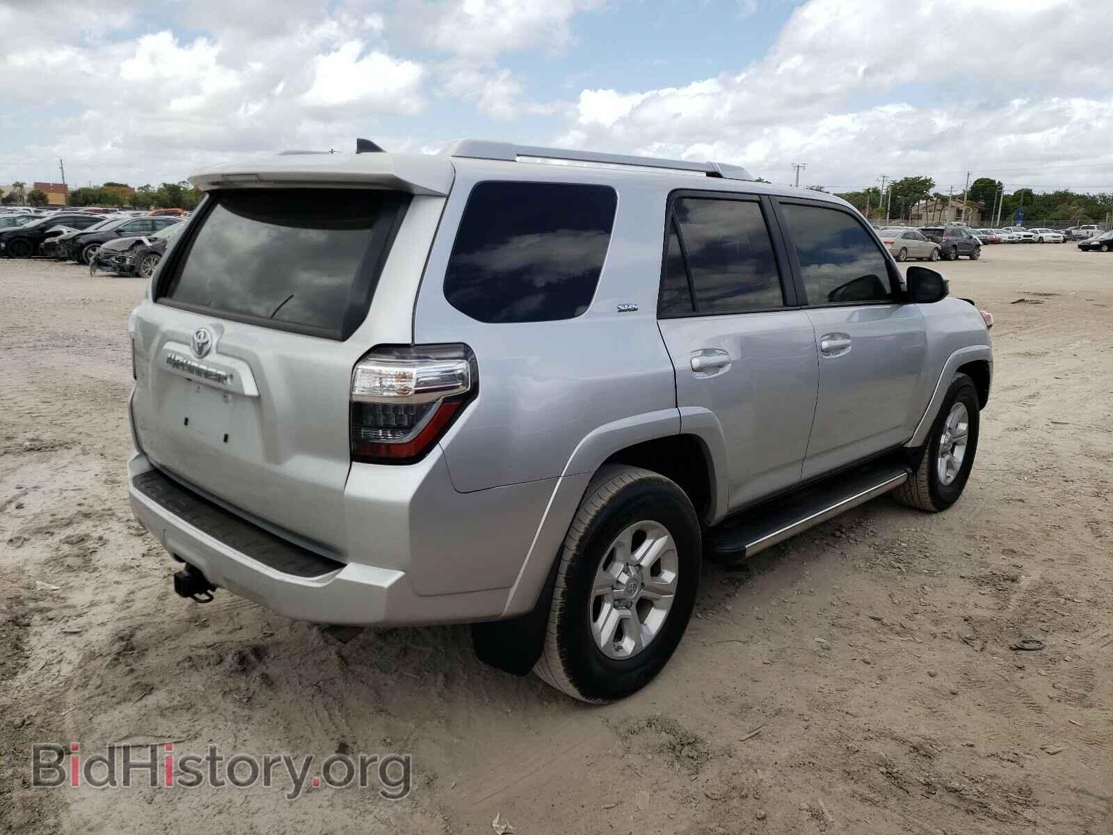 2017 TOYOTA 4RUNNER - VIN: JTEZU5JR5H5164571 - Фото 4