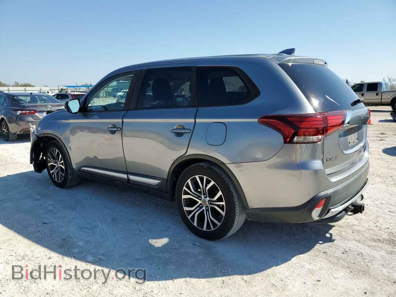 2017 MITSUBISHI OUTLANDER - VIN: JA4AD2A38HZ046741 - Фото 2