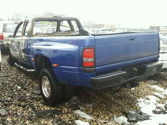 1998 DODGE RAM 3500 - VIN: 1B7MF33D8WJ150568 - Фото 3