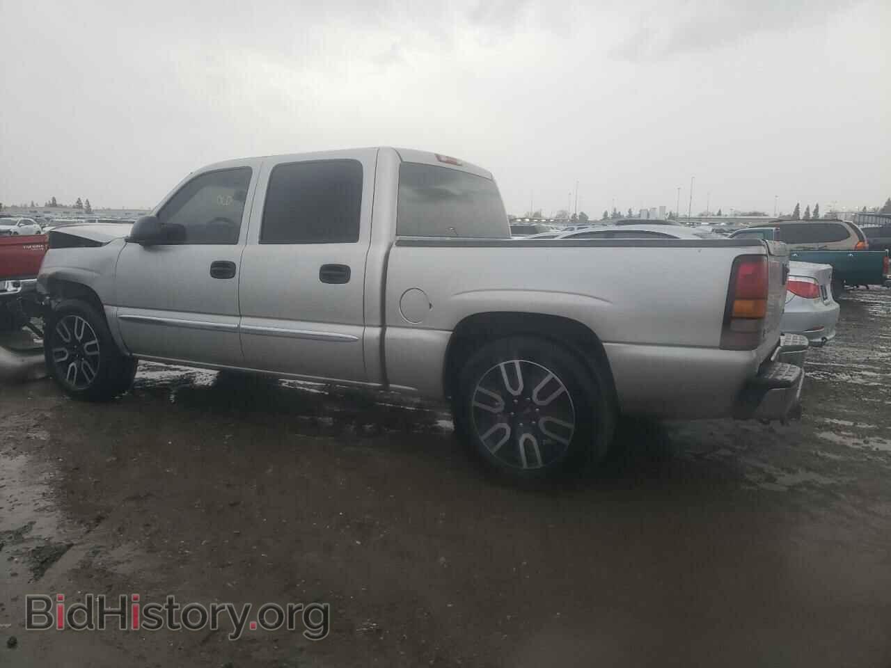 2005 GMC SIERRA - VIN: 2GTEC13T851177481 - Фото 2