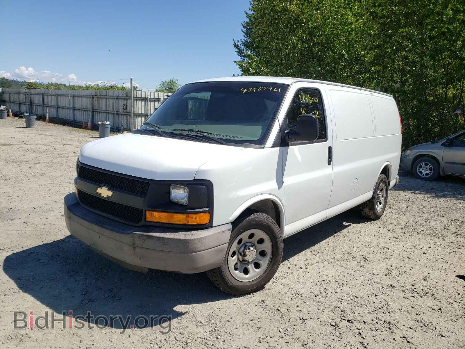 2010 CHEVROLET EXPRESS - VIN: 1GCUGADX2A1102583 - Фото 2