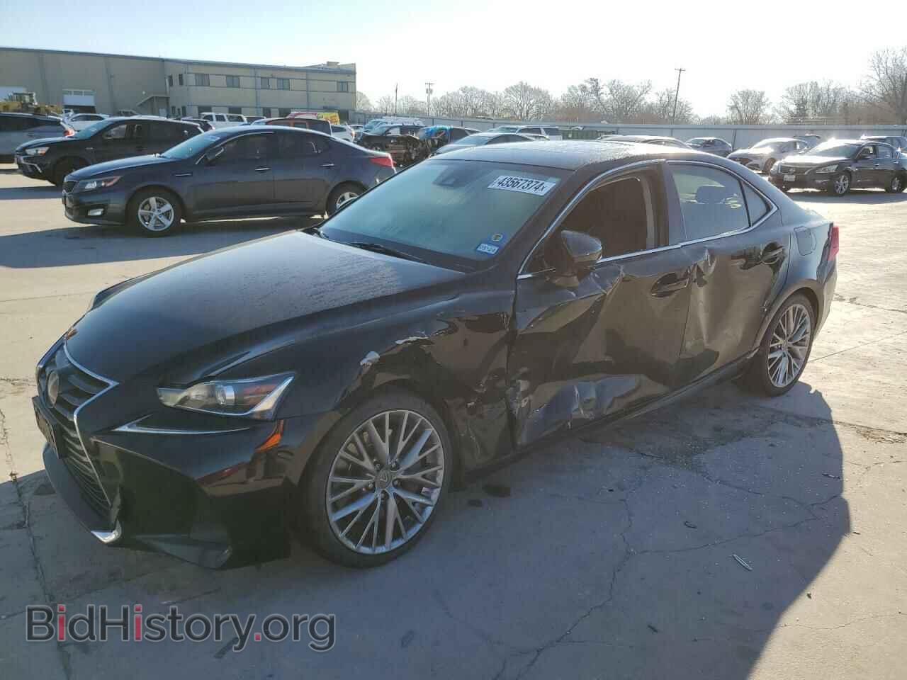 Photo JTHBA1D29H5043272 - LEXUS IS 2017